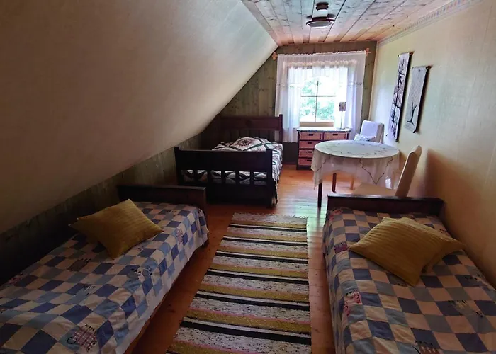 Nyaraló Vahtra-reinu Puhkemaja *