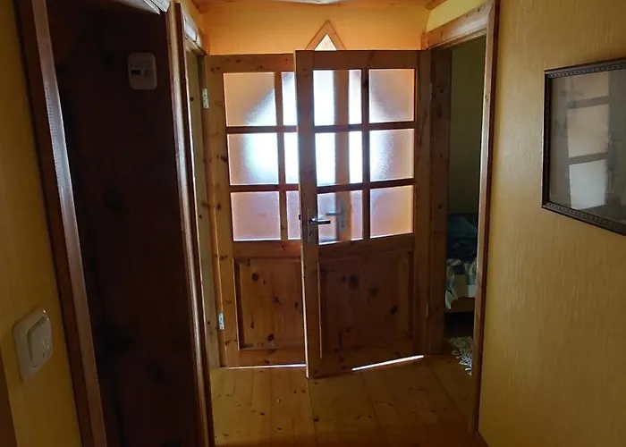 Vahtra-reinu Puhkemaja *