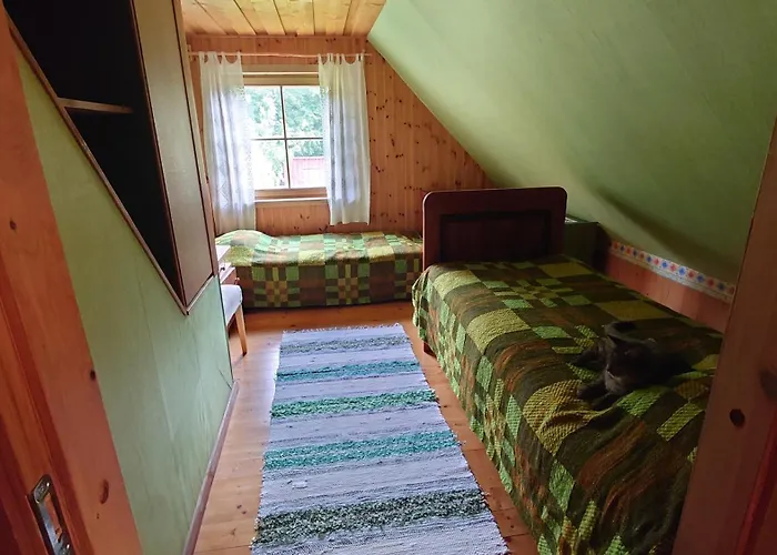 Vahtra-reinu Puhkemaja * Siiksare