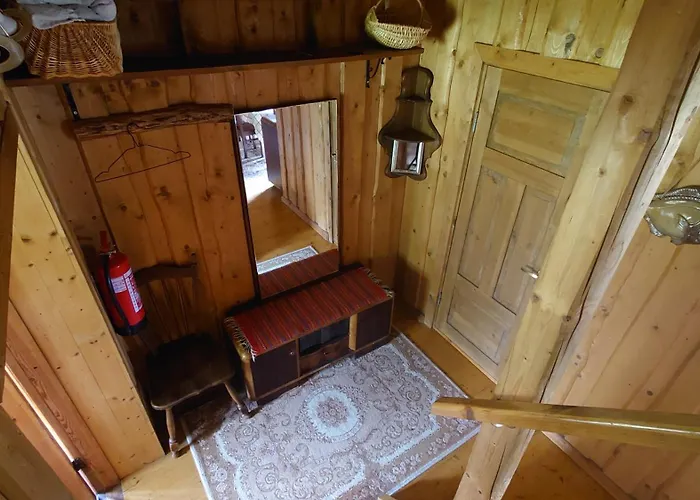 Nyaraló Vahtra-reinu Puhkemaja Siiksare