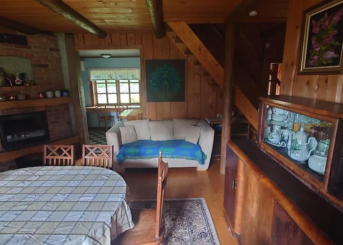 Vahtra-reinu Puhkemaja * Siiksare